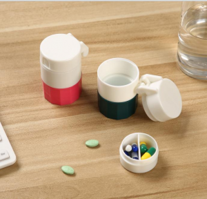 Pill Organizer 2 Compartments with Pill Cutter  JS-061